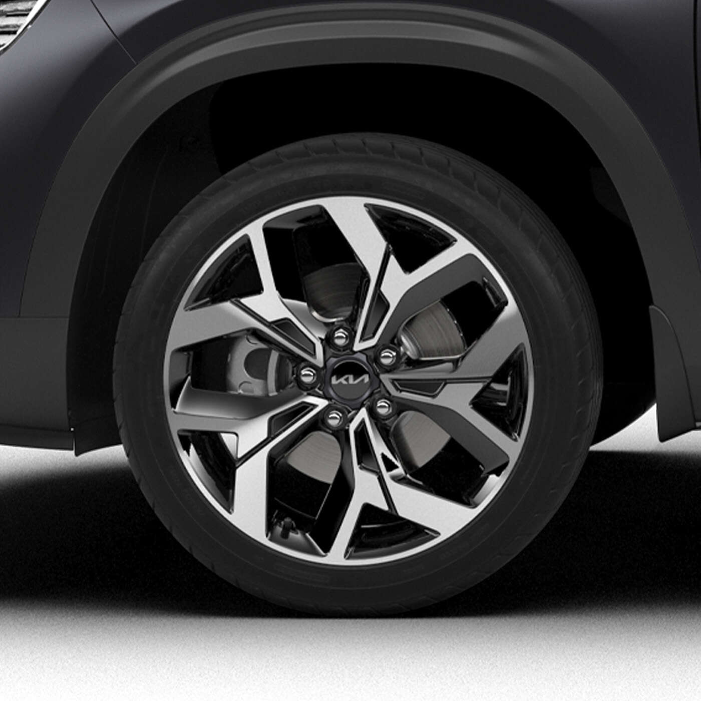 Kia Seltos Crystal-Cut Glossy Black Alloy Wheels in 18 inch Size