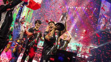 Team celebrating during the League of Legends EMEA Championship Finals